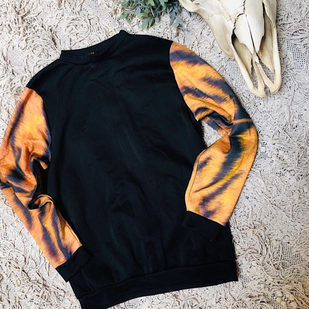 Crew neck - tiger king themed, pullover sweatshirt